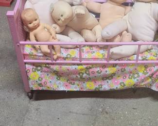 Adorable metal doll bed, cabbage patch dolls