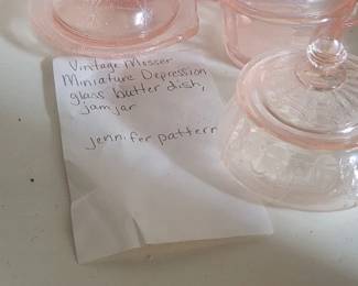 Depression glass miniature dishes ( children's?)