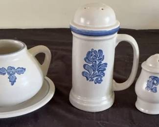Yorktowne Pfaltzgraff Salt Pepper Shaker Gravy Boat