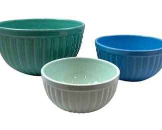 Ribbed Ceramic Mixing Bowls In Varying Shades Of Blue And Green (3)