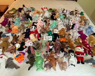 045-BR2: Box o’ Beanie Babies (Box L)