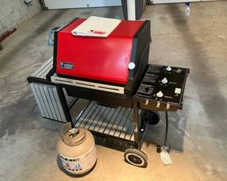 089-GAR: Weber 1100 LP Gas Grill