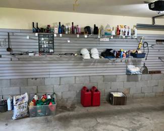 091-GAR: Automotive Garage Lot