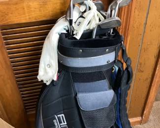 136-BON: Golf Club Set