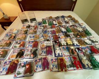 051-BR2: Box o’ McDonald’s Beanie Babies #3 (Box R)