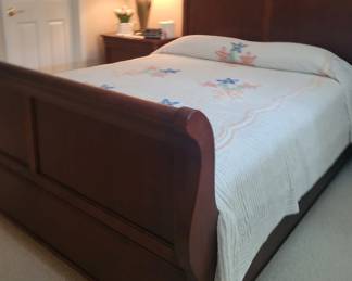PRESALE - $200 THOMASVILLE QUEEN SLEIGH BED WITH MATCHING $80 THOMASVILLE NIGHT STAND WITH CLASSIC KNOBS