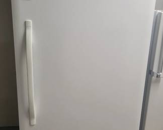 PRESALE - $250 LARGE WHITE UPRIGHT KENMORE FREEZER