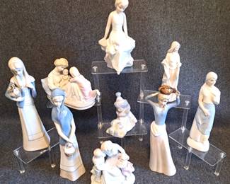 FIGURINES LOT
