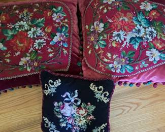 NEEDLEPOINT PILLOWS LARGE
