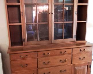 BEAUTIFUL CHINA CABINET BUFFET