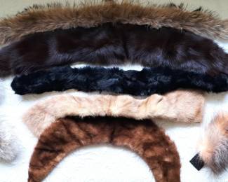 FUR COLLARS