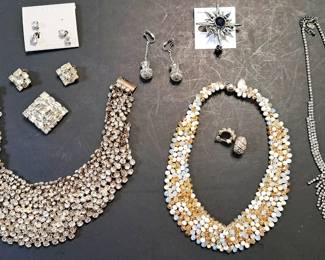 RHINESTONE NECKLACES