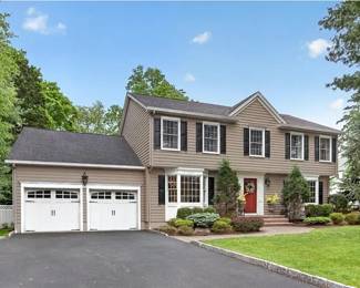 607 Poplar Rd River Vale
