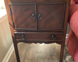 Drexel Heritage "18th C Classics" Night Stands