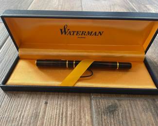 Waterman Laureat Fountain Pen - Red Marble