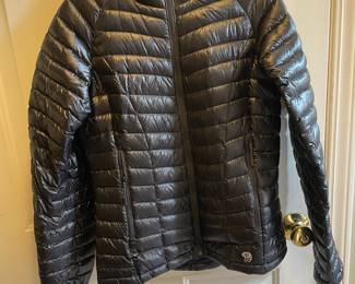 Mountain Hardwear Ghost Whisperer Hooded Down Jacket
