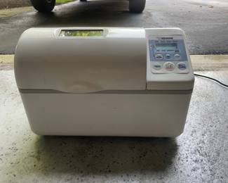Zojirushi Home Bakery Supreme BB-CEC20 Bread Maker