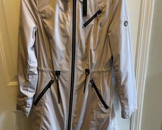 T Tahari Women's Hooded Anorak Jacket