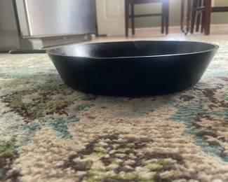 Vintage Unmarked Cast Iron Skillet