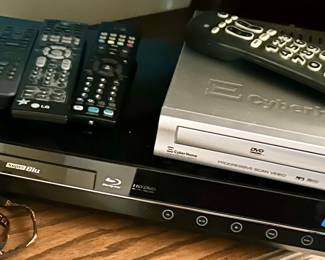 DVD PLAYER $15; LG BlueRay $75