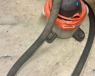 Black & Decker shop vac $30