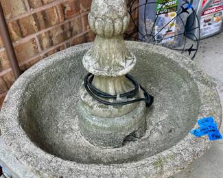 Vntg stone fountain $125; 25”Rnd x 19”h