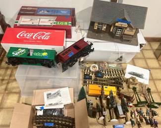 Coca-Cola model Train 1991, Sprite edition, Hershey’s kiss G scale, 1990 Hershey’s kisses “G” 1990 Hopper, Train NIB $45 ea; Germany West Polal GB Timberlake railroad station with electricity $250 (20wx15dx14”h); accessory pieces & tracks $5 each