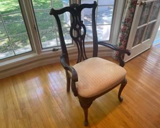 Arm chair