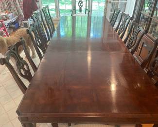 Century seats 10 beautiful mahogany table