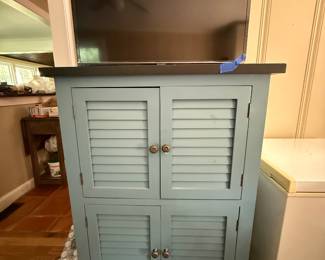 Blue Louvered Cabinet (4 doors + drawer)