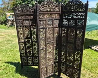 4 Panel Carved Wood Screenn