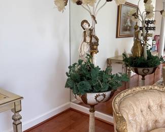 Vtg Figural Floor Lamp. Hollywood Regency/Neoclassical& Italian inspired blended design.