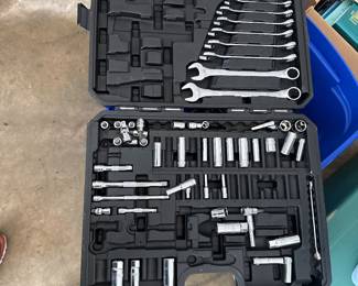 Wrench & Ratchet Set
