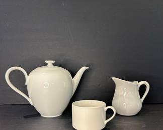 Villeroy & Boch "Audun" Pattern Porcelain Teapot, Creamer, and Cup