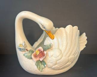 Bassano Ceramic Swan Planter