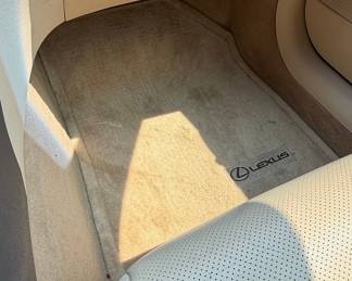 2012 Lexus ES 350 Sedan with Sunroof 87,900 miles