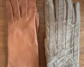 Women's Leather and Suede Gloves with Chevron Detail