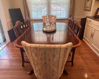 Mahogany Dining Table and Chairs Set - Duncan Phyfe Style 8 chairs