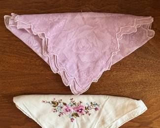 Embroidered Handkerchiefs Vtg