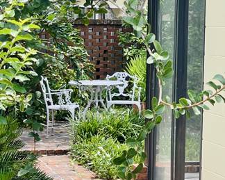Hidden  Garden Terrace 