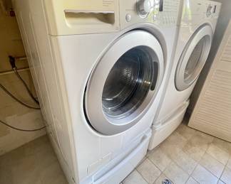 LG White Washer/Dryer Set