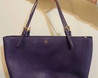 Beautiful Tory Burch York Buckie Tote in Saffiano Scratch Resistant Leather in Rich Deep Purple/Violet 