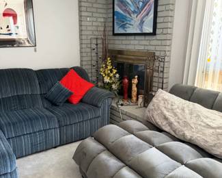 Comfortable extra wide lounger chair
