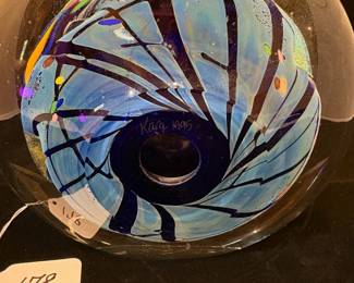 A178 - 140. Rollin Karg : Art Glass Paperweight 1995. Measures 7.5" x 7.5" tall. 