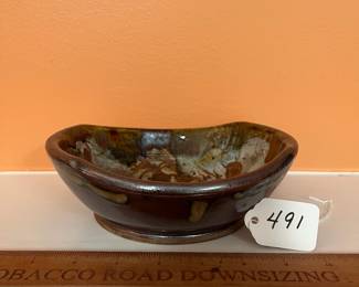A491 - $15. Shades of Brown Bowl - Signed Payten ? Measures 7.75" x 2.5" tall. 