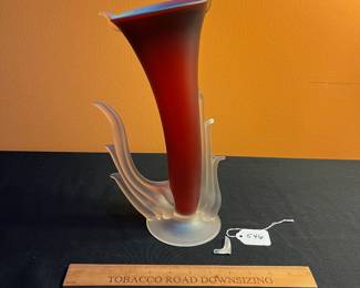 A546 - $30. Robert Levin Signed Art Glass Sculpture. AS IS - one small wing is broken, we have the piece. 