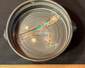 A487 - $20. Kathleen LeSueur. Small Bowl with Handles. Measures 10.5" x 2.75" tall. 