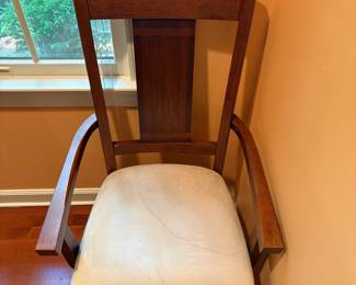 F11 - $350. Dining Room Table with 8 Chairs. Very good condition. Measures 60" x 42" x 31.5". Has 1 - 18" leaf. 