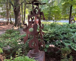 A660 - $850. David Sheldon Yard Sculpture. Measures approx. 16"w x 68" tall