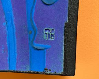 R281 - $100. Patrick Horsley: Pottery Plate. Measures 12.5" x 12.75". 